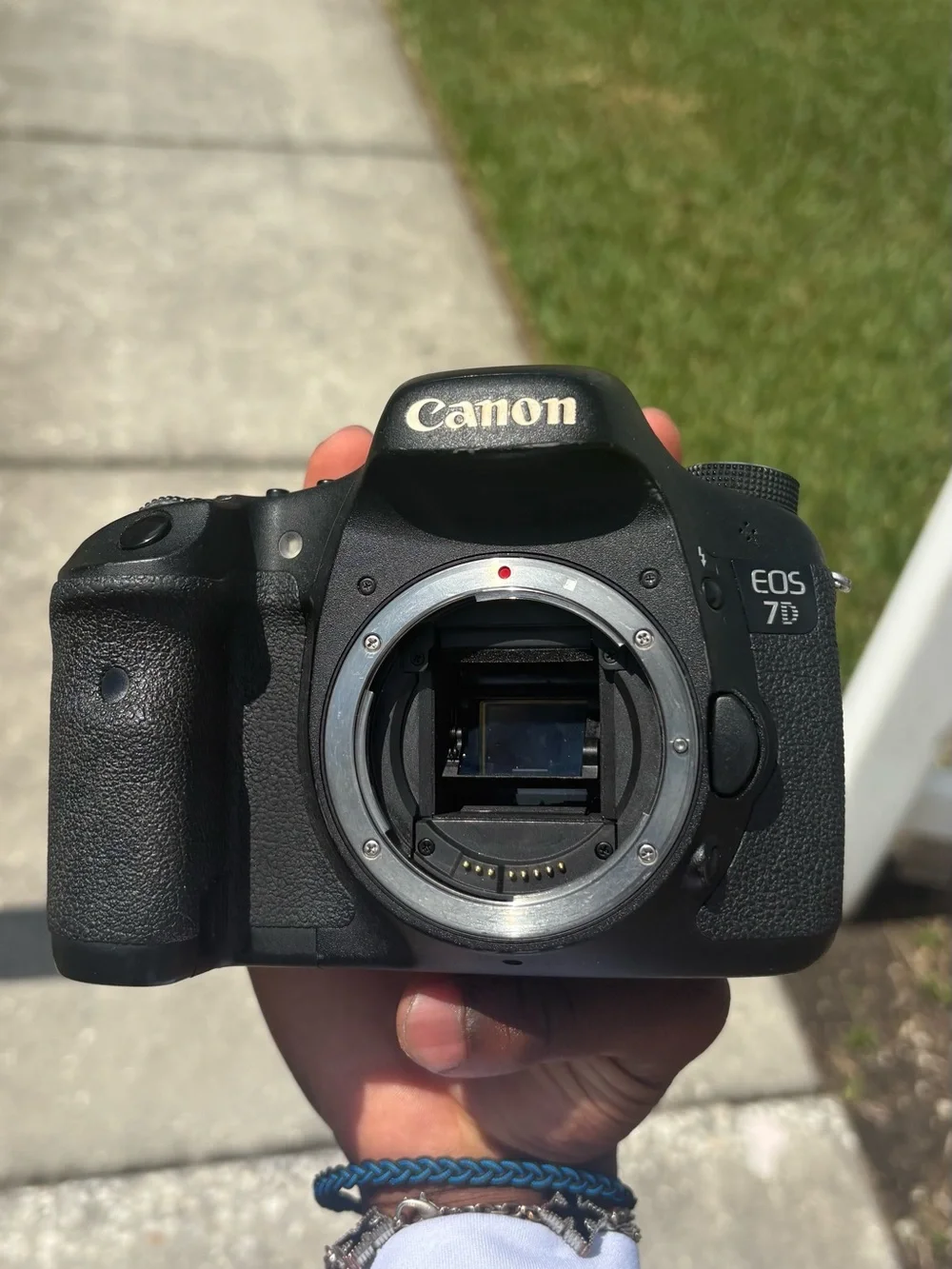 Canon EOS 7D DSLR Camera Body - Black